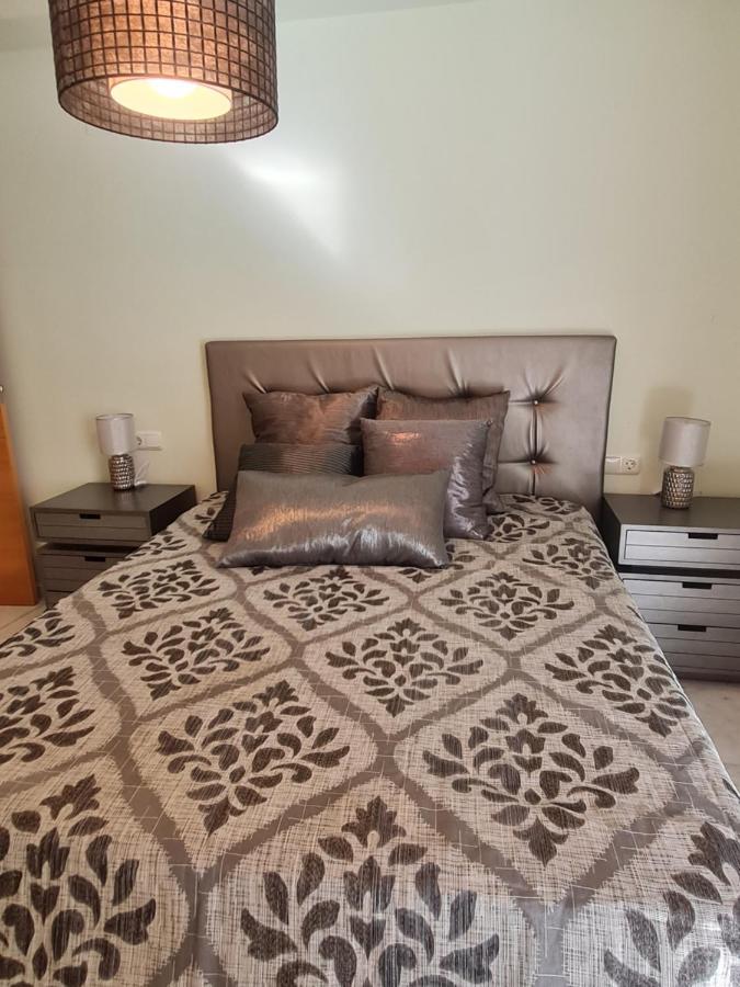 Elegant 2-bedroom In Benidorm With Private Pool And Scenic Garden Views Cala de Finestrat