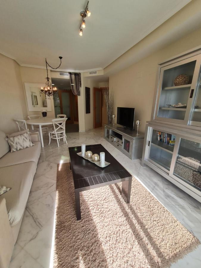Elegant 2-bedroom In Benidorm With Private Pool And Scenic Garden Views Cala de Finestrat